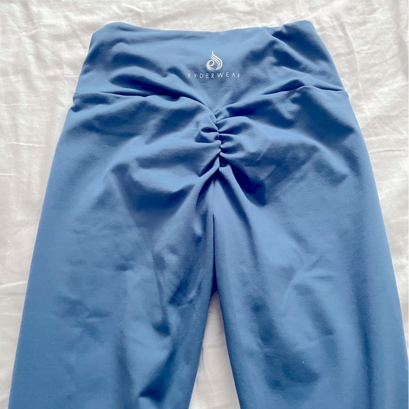 royal blue Ryderwear scrunch bum leggings - Picture 3 of 4